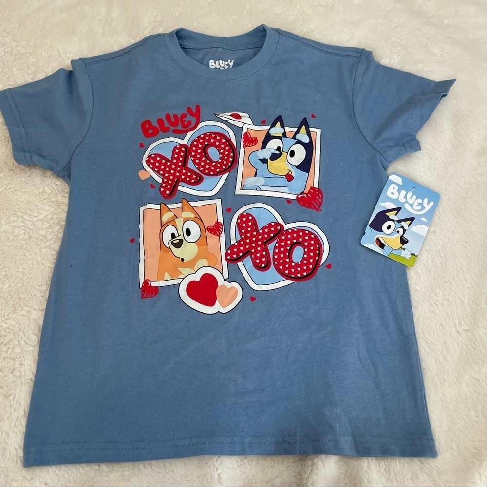 Bluey Kids Valentine's Day Hearts‎ Graphic Tee Size 8 NWT